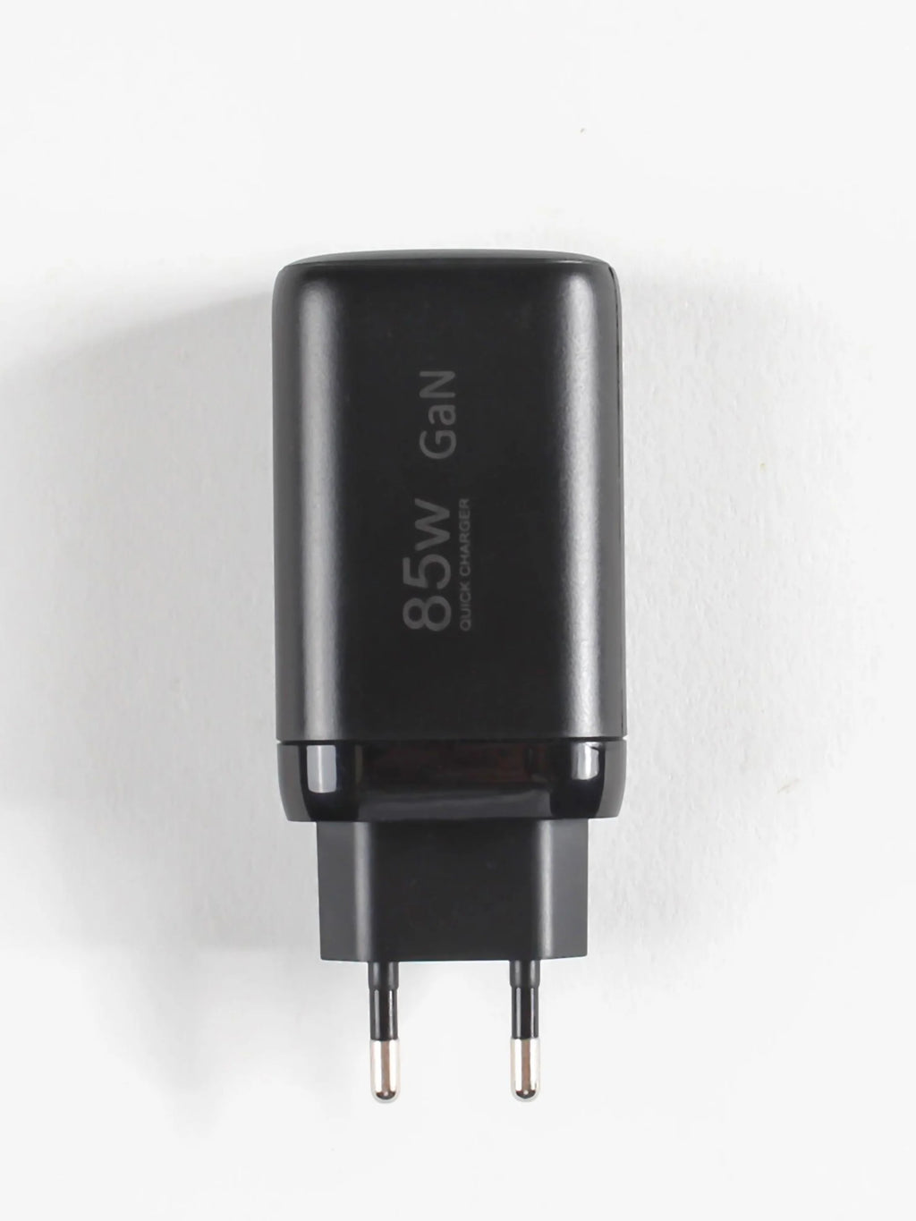 A Three-Port Super Fast Charging System with a Total Power o
