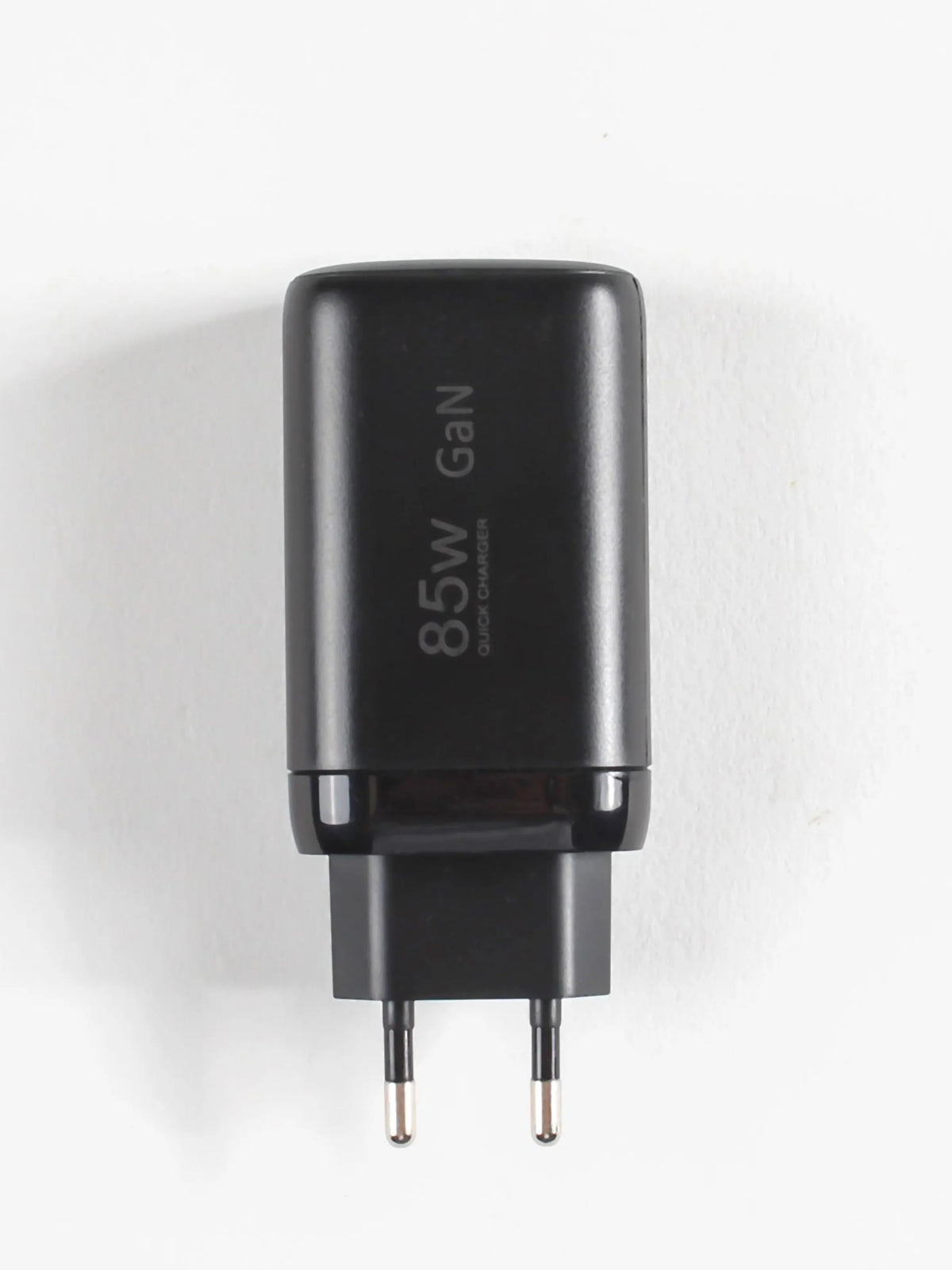 A Three-Port Super Fast Charging System with a Total Power o